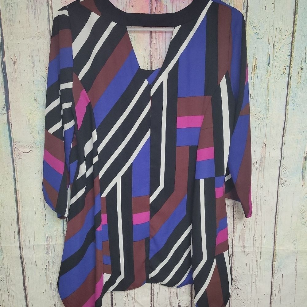 Relativity blouse size medium - Picture 4 of 4